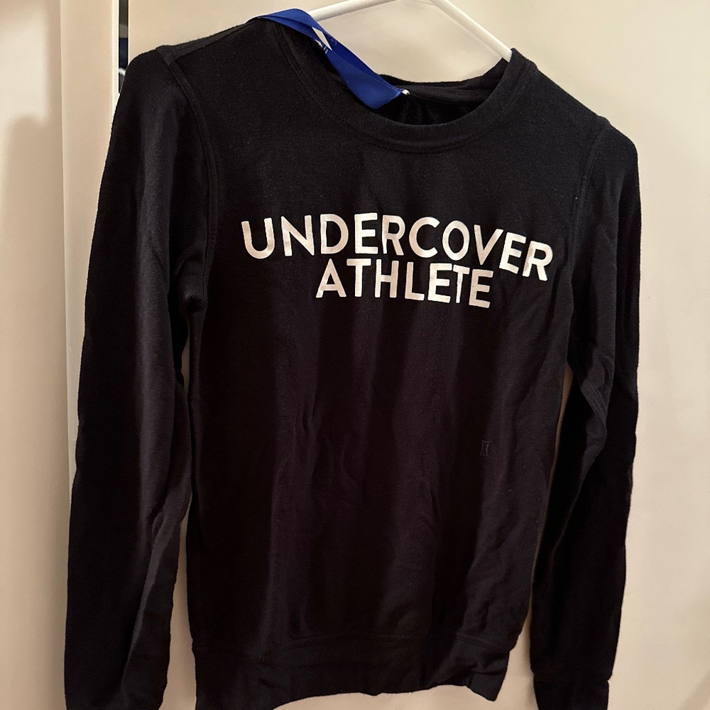 Kit and ace long sleeve fleece top size 2